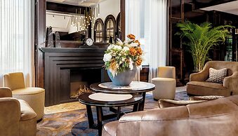 Crossbasket Castle Hotel & Restaurant