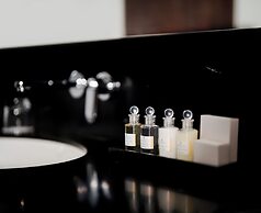 Crossbasket Castle Hotel & Restaurant