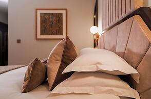 Crossbasket Castle Hotel & Restaurant