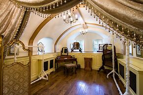 Crossbasket Castle Hotel & Restaurant