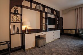 Crossbasket Castle Hotel & Restaurant