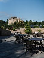Crossbasket Castle Hotel & Restaurant