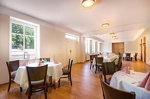 Hotel zur Burg
