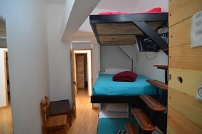 Hostal De La 57 - Hostel