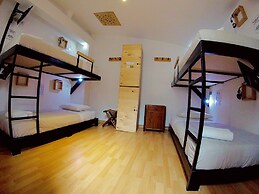 Hostal De La 57 - Hostel