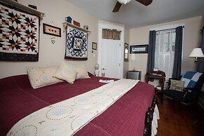 E J Bowman House Bed & Breakfast