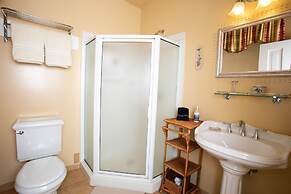 E J Bowman House Bed & Breakfast