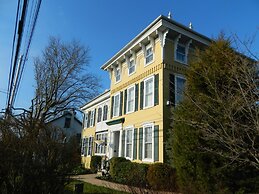 E J Bowman House Bed & Breakfast