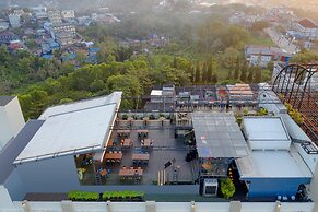 Platinum Balikpapan Hotel & Convention Hall