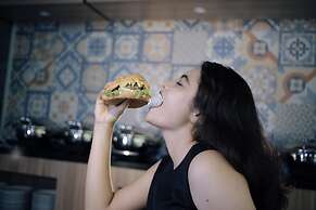 Fame Hotel Sunset Road Kuta