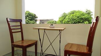 Yellow House Homestay