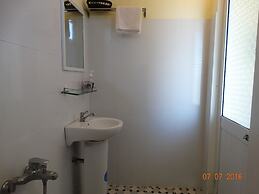 Yellow House Homestay