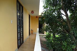 Yellow House Homestay