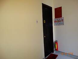 Yellow House Homestay