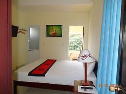 Yellow House Homestay