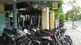 Yellow House Homestay