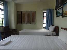 Yellow House Homestay