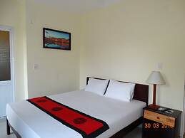 Yellow House Homestay