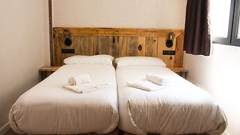 Black Swan Hostel Sevilla