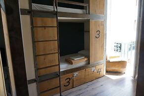 Black Swan Hostel Sevilla