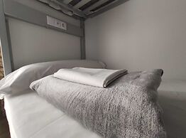 Black Swan Hostel Sevilla