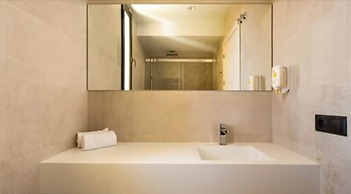 Black Swan Hostel Sevilla