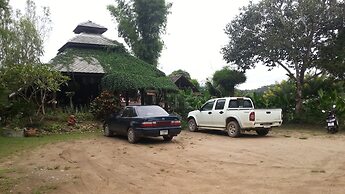 Pai Love & Baan Chon Phao Resort