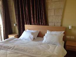 Talitha Kumi Guest House