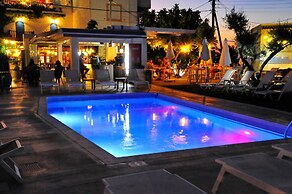 Casa Bianca - Adults Only by Checkin