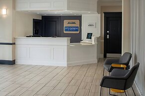 City Express by Marriott New Orleans 1-10