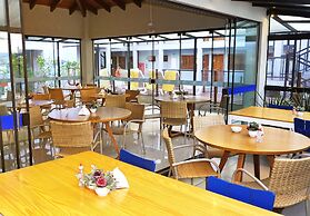 CLH Suites Bonito Centro