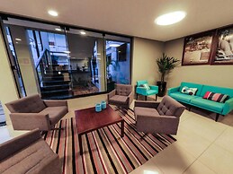 CLH Suites Bonito Centro