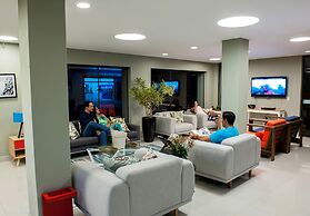 CLH Suites Bonito Centro