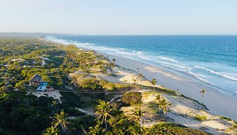 Travessia Beach Lodge