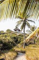 Travessia Beach Lodge