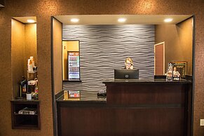 Cobblestone Hotel & Suites – Chippewa Falls