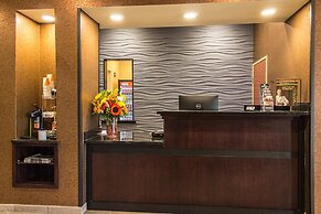 Cobblestone Hotel & Suites – Chippewa Falls