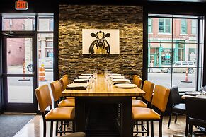 Cobblestone Hotel & Suites – Chippewa Falls