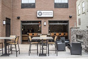 Cobblestone Hotel & Suites – Chippewa Falls