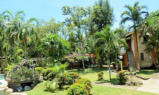 Alonaland Resort Apartelle