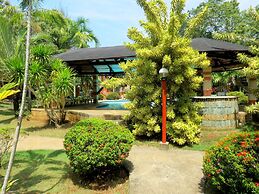 Alonaland Resort Apartelle