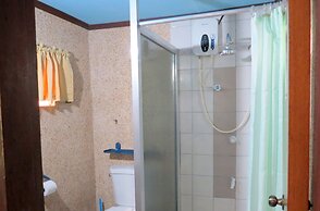 Alonaland Resort Apartelle