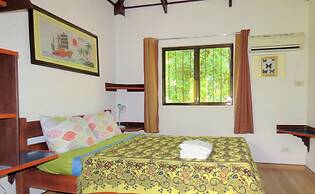 Alonaland Resort Apartelle