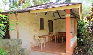 Alonaland Resort Apartelle