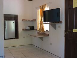 Alonaland Resort Apartelle