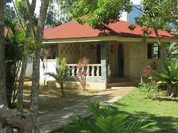 Alonaland Resort Apartelle