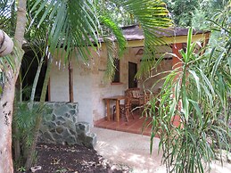 Alonaland Resort Apartelle