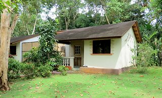 Alonaland Resort Apartelle