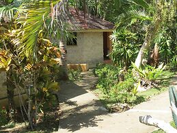 Alonaland Resort Apartelle