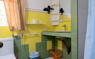 Alonaland Resort Apartelle